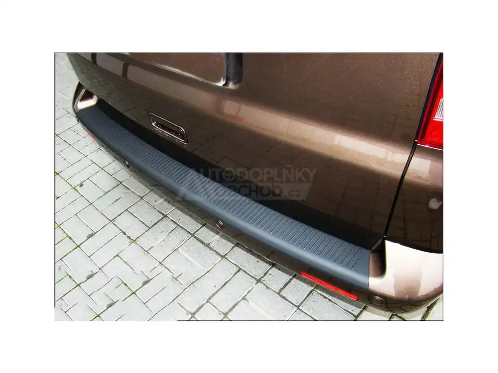 Sleva Kryt prahu pátých dveří VW T5 Transporter 2003-2015 • tvrzený plast