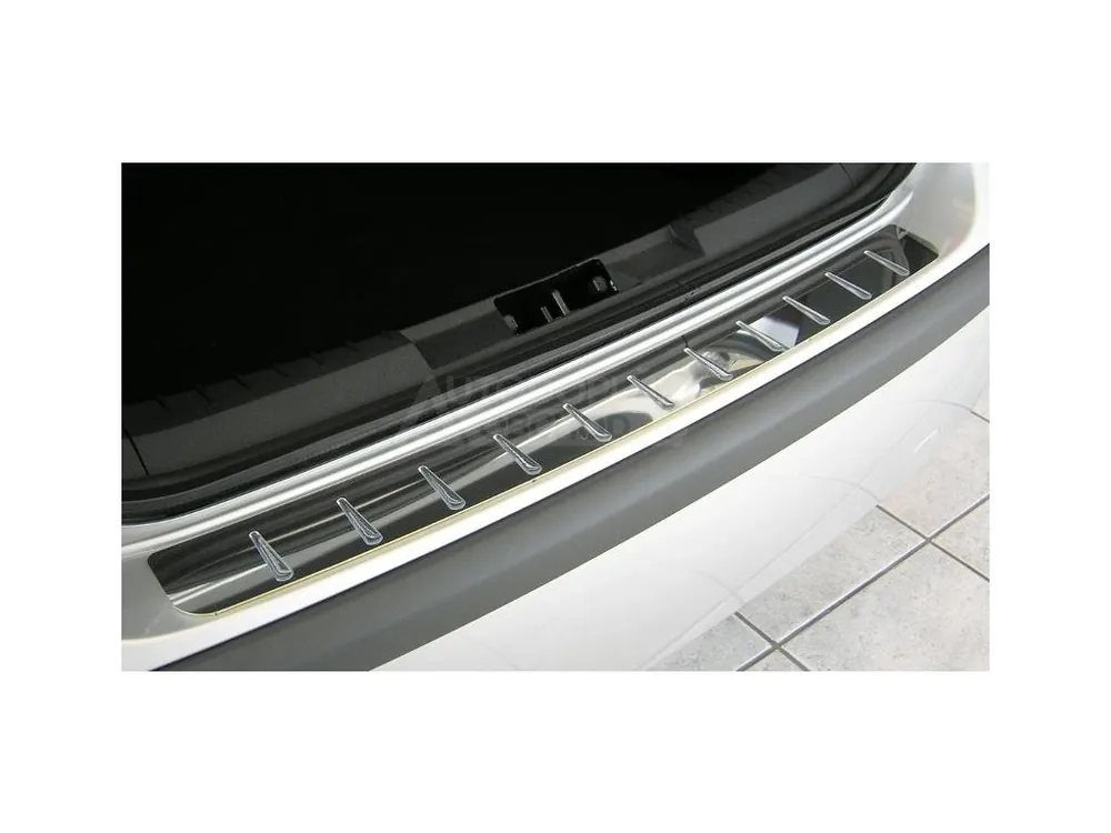 Kryt prahu pátých dveří VW Golf VII 2013-2019 Hatchback Super Cena