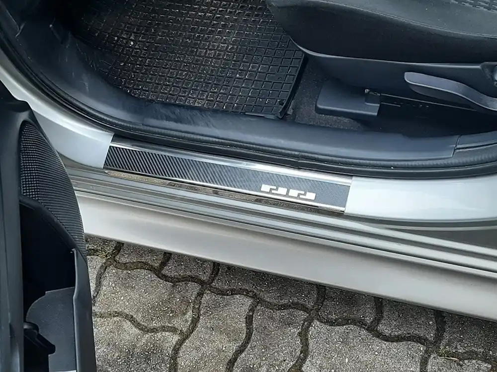 Prahové lišty Mitsubishi Lancer 2008-2017 • nerez s karbonem Originální