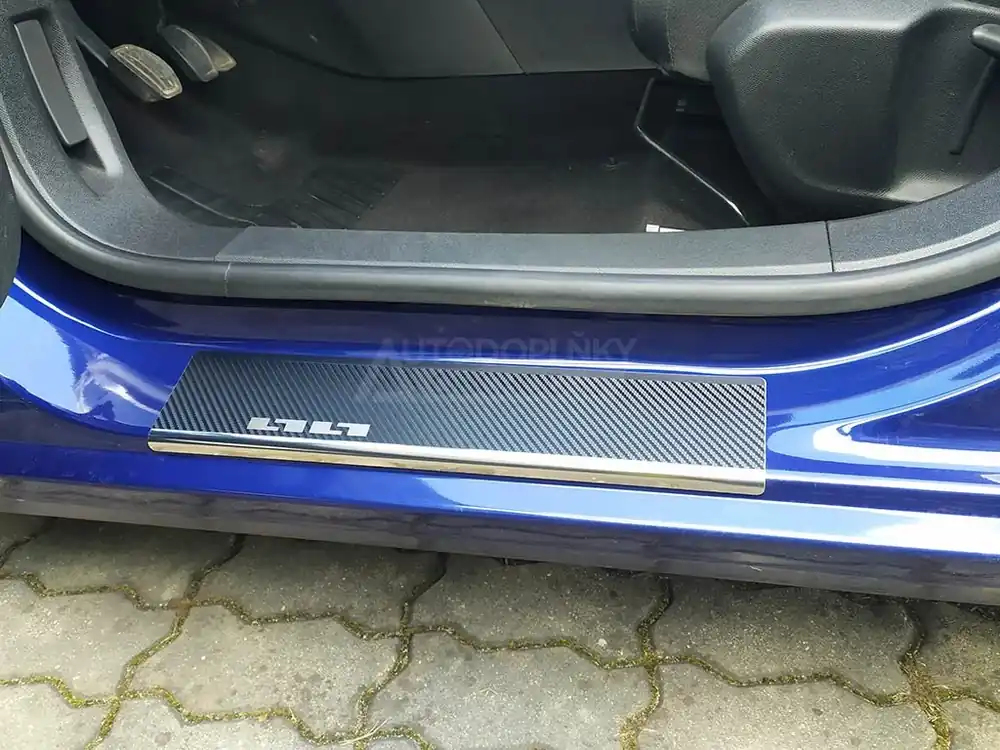 Prahové lišty Peugeot 308 II 2013-2021 • nerez s karbonem Omezená Nabídka