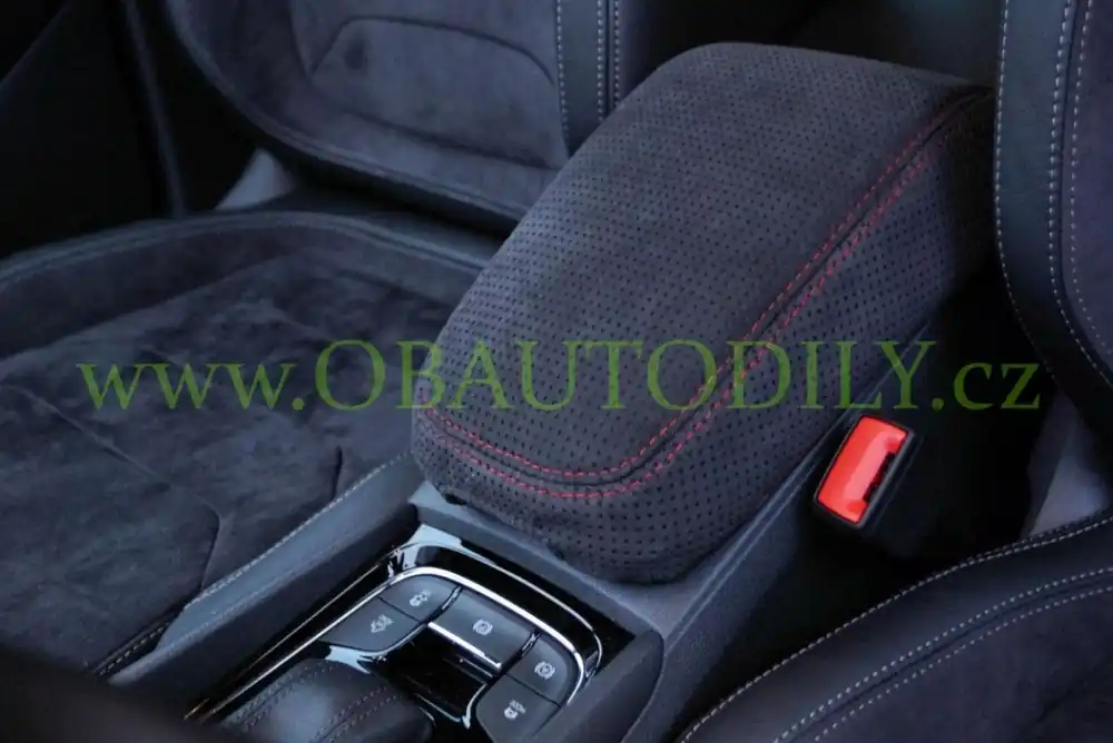 Škoda Kodiaq-Potah loketní opěrky Jumbo box alcantara - červené prošití Expresní Doručení