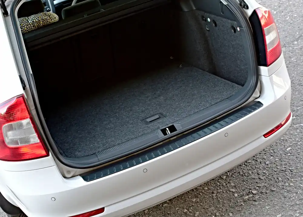 Škoda Octavia II combi-Ochranný kryt zadního nárazníku - černý Hit Sezóny