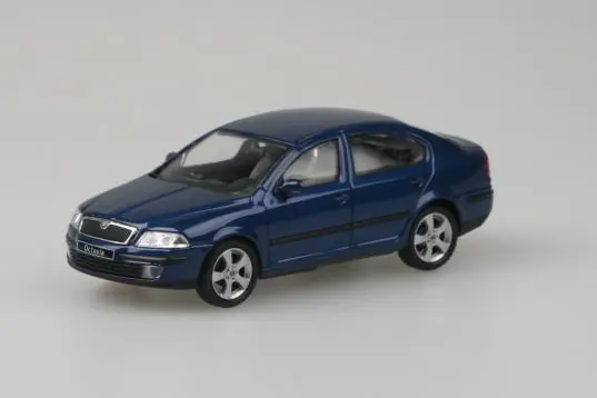 Škoda Octavia II sedan (2004) - 1 43 - ABREX - modrá hlubinná metalíza Akční Nabídka