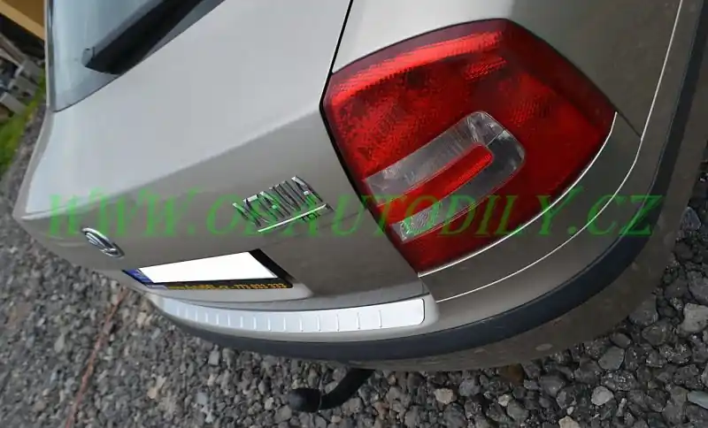 Škoda Octavia II sedan-Kryt zadního nárazníku nerez ALU FROST - menší Odeslání Ihned