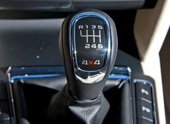 Vysoce Kvalitní Škoda Octavia II, Superb II-Řadící páka 6° 4x4 s manžetou original - kůže