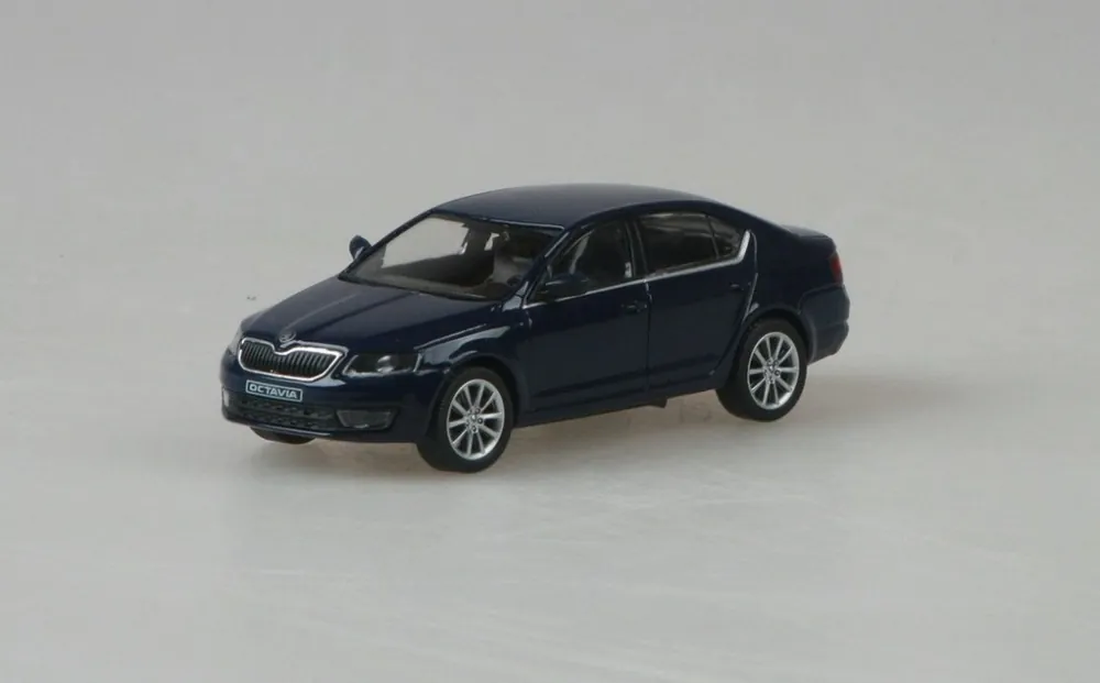 Škoda Octavia III sedan (2012) - 1 43 - ABREX - modrá pacific Super Cena