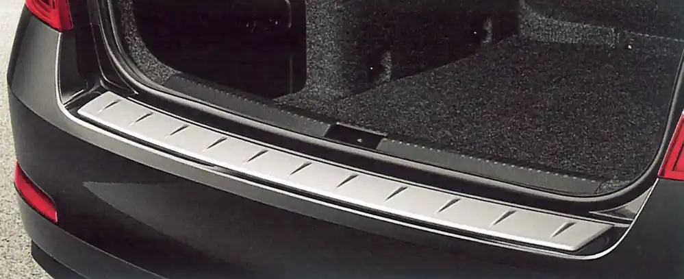 Tovární Cena Škoda Octavia III sedan-Kryt zadního nárazníku original - stříbrný
