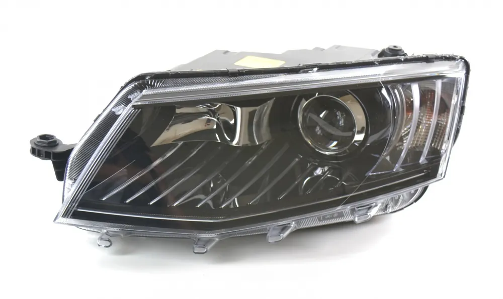 Cenově Výhodný Škoda Octavia III-Přední xenonové světlo D3S Magneti Marelli - levé