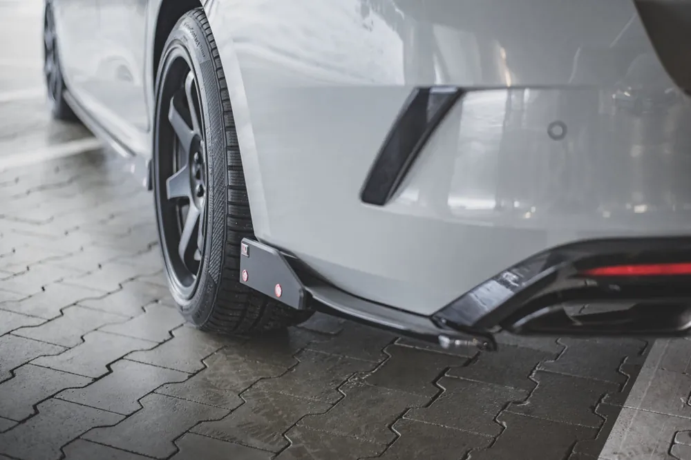 Nejlepší Volba Škoda Octavia IV RS-Boční difuzory s křidélky verze 2 pod zadní nárazník Mk4 Maxton