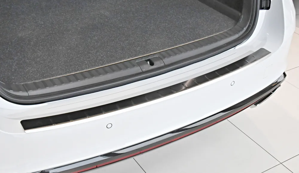 Nejprodávanější Škoda Octavia IV combi-Kryt zadního nárazníku nerez ALU FROST menší - matný