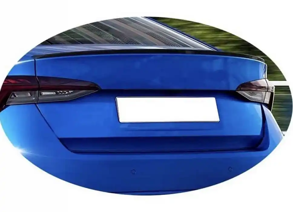 Levný Škoda Octavia IV sedan-Zadní spoiler pátých dveří dovoz - piano black