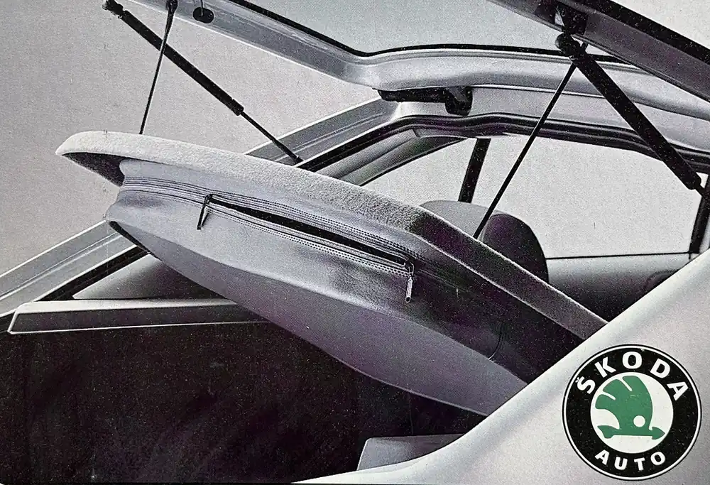 Aktuální Škoda Octavia sedan-Odkládací vak se zadním platem original