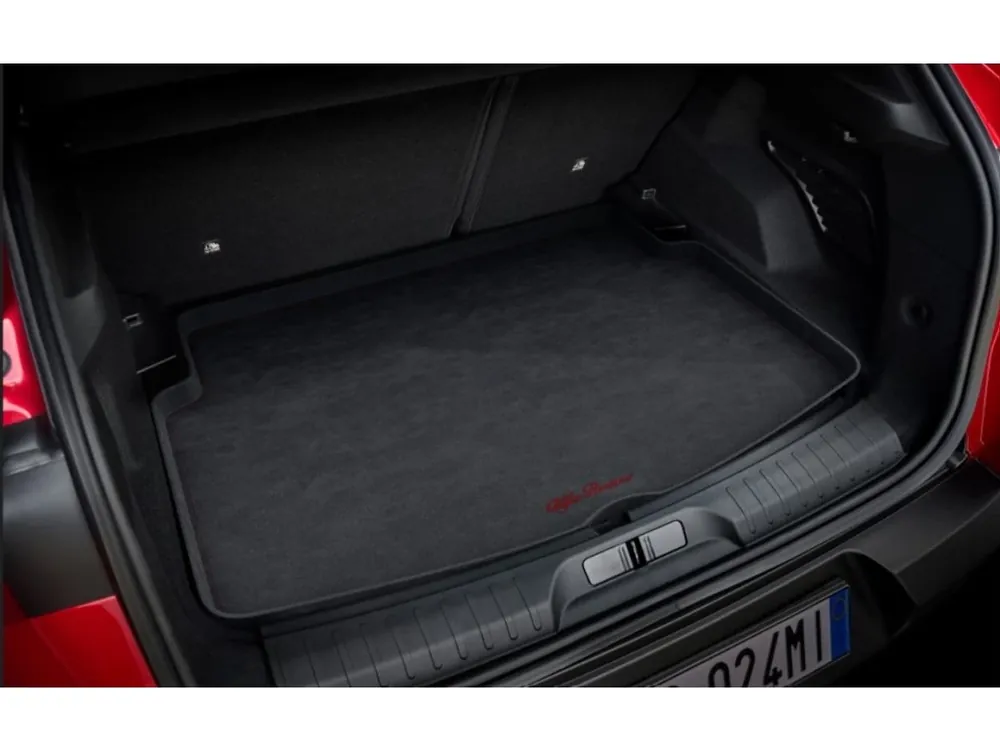 Expresní Doručení ALFA ROMEO JUNIOR Vana do kufru
